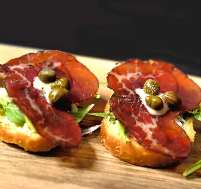 Classic Dry-Cured Beef Eye Bresaola: Rosemary & Thyme Flavor