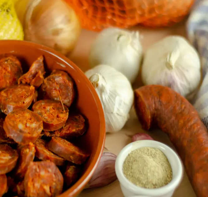 Chorizo Picante Sausage Links: Spicy, Spanish-Style